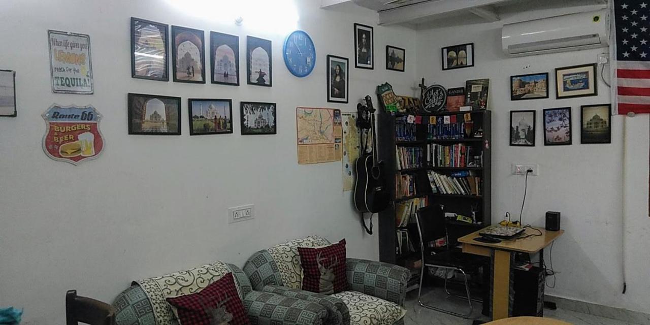 Zigzag Homestay Agra  Eksteriør bilde