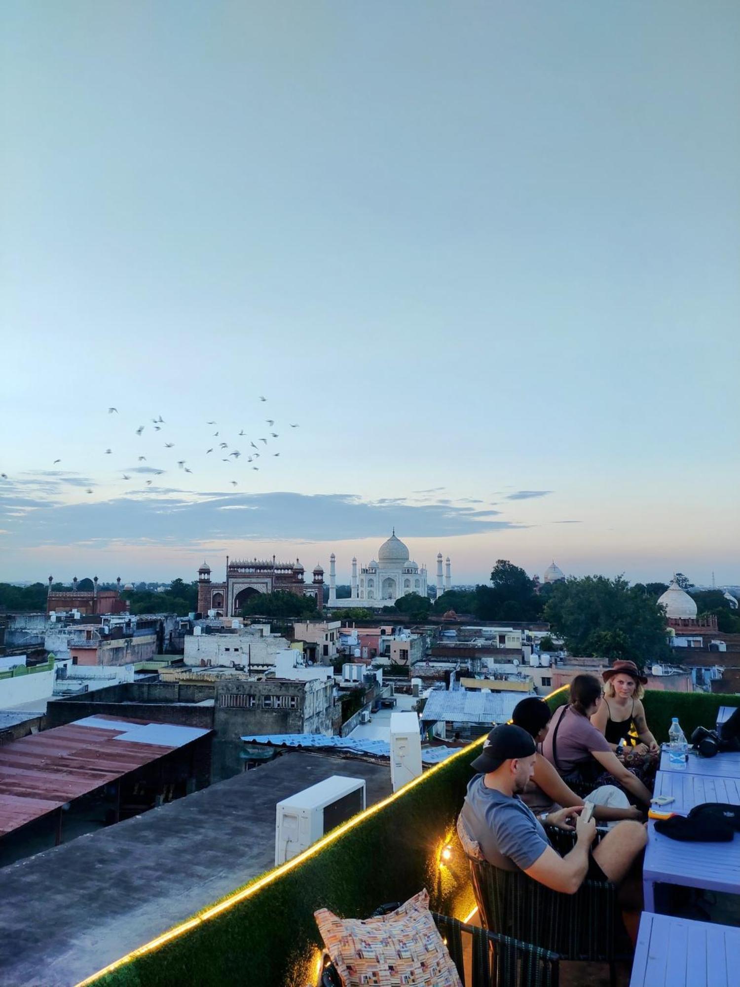 Zigzag Homestay Agra  Eksteriør bilde