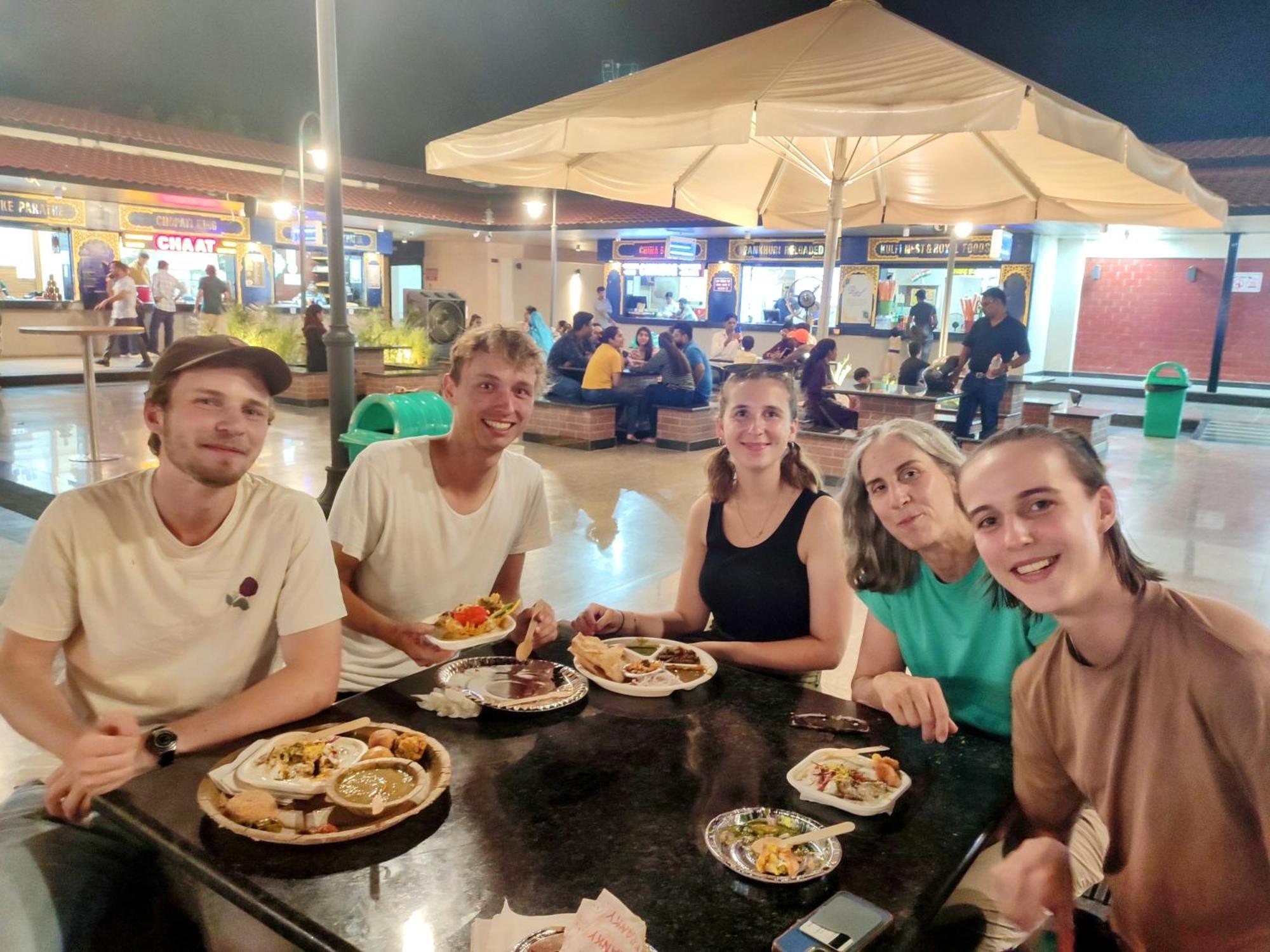 Zigzag Homestay Agra  Eksteriør bilde